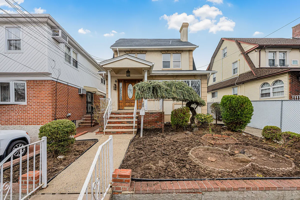 Home located in Whitestone, Queens, New York City, which was sold by Lillian Vucic.8-11 150th Street, Whitestone